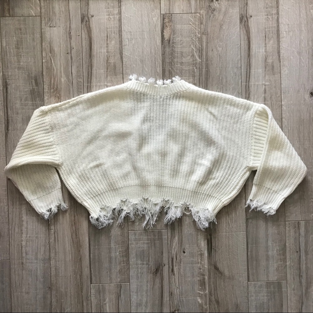Cropped Oversized Floral Sweater - Picture 2 of 4
